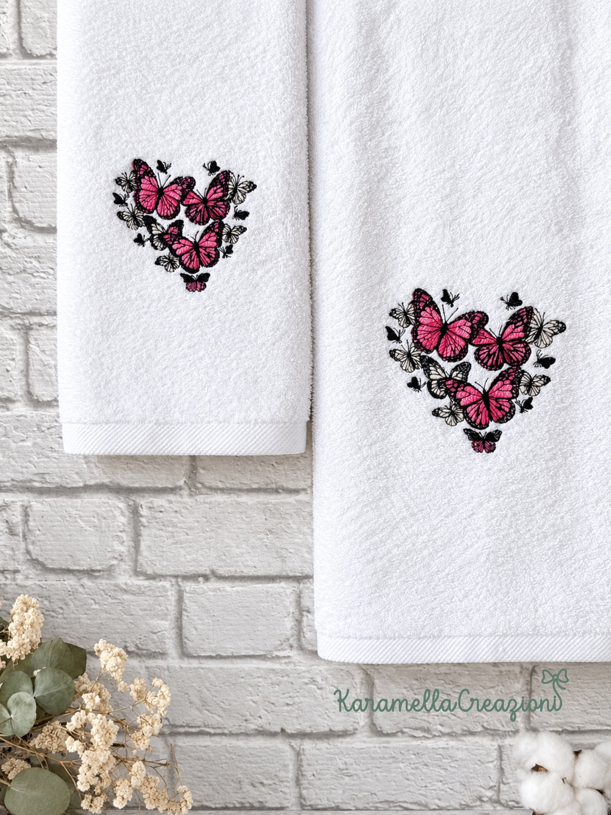 Set asciugamani ricamati “Cuore di farfalle” – Pezzo unico